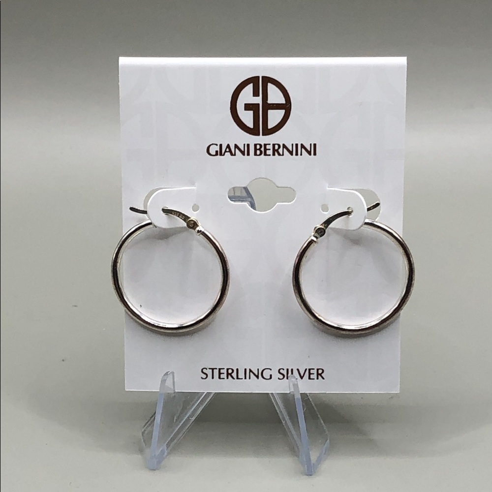 Solid sterling silver 925 classic hoop earrings casual everyday staple.